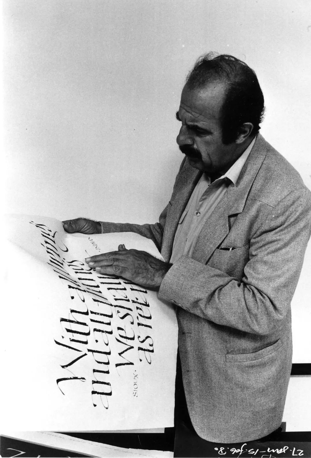 字体设计大师Ed Benguiat去世，曾设计600多款字体
